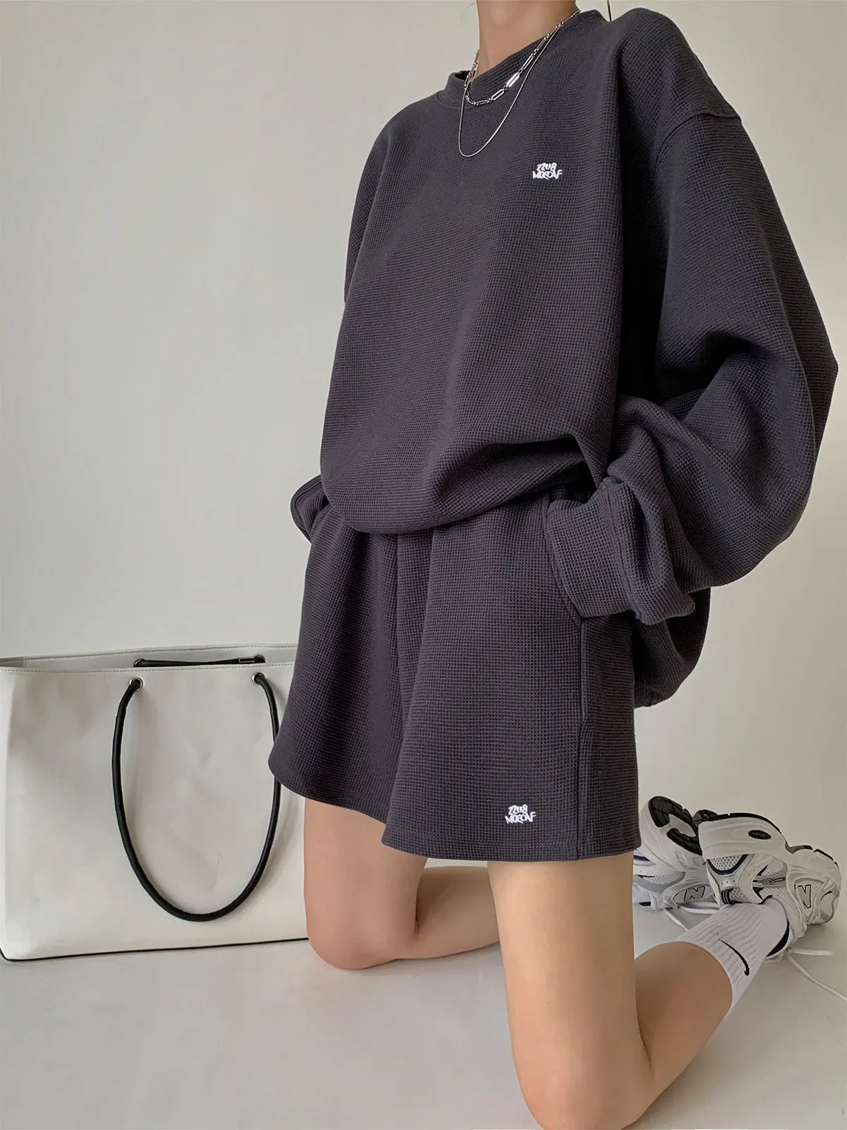 Oversize Sweatshirt and Shorts - Dark Gray