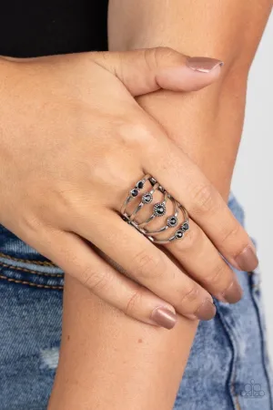 Paparazzi Ring ~ Layer On The Luster - Black